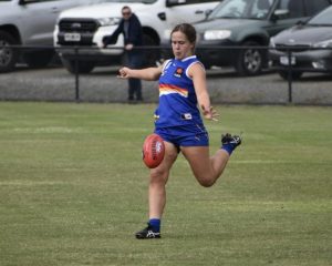 Deed makes history for the Hawks