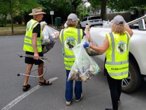 Join rubbish clean up in Lilydale