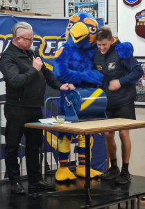Two local rivals go head to head in weekend clash