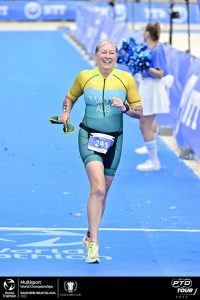 Yarra Ranges triathlete places bronze in world championships