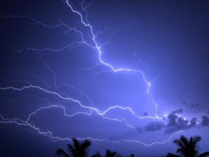 Thunderstorm asthma warning issued with hot and muggy conditions