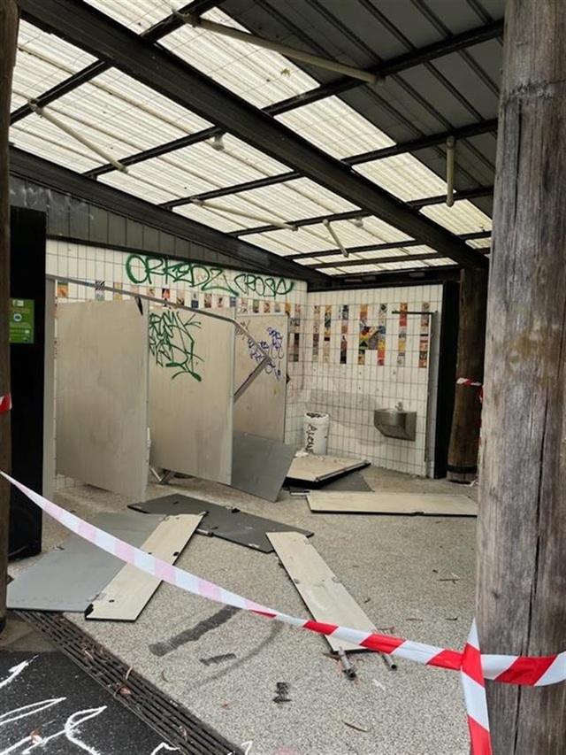 Forced shutdown of Lilydale public toilets after vandalism